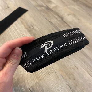 Powerfeng weightlifting wrist a traps